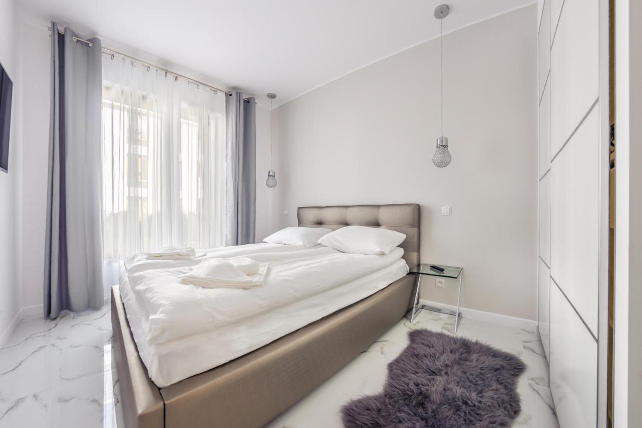 Luxury Long Island Suite Gdansk Exterior photo