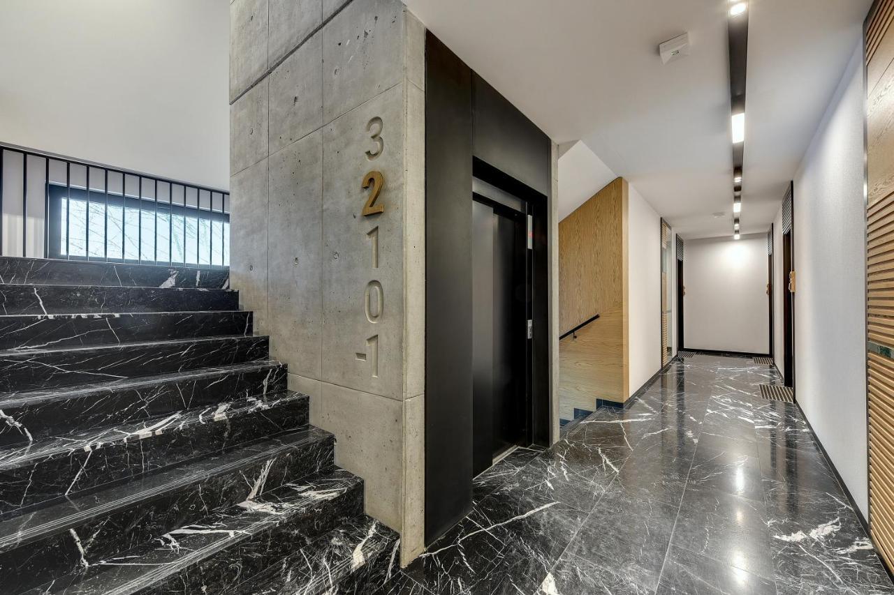 Luxury Long Island Suite Gdansk Exterior photo