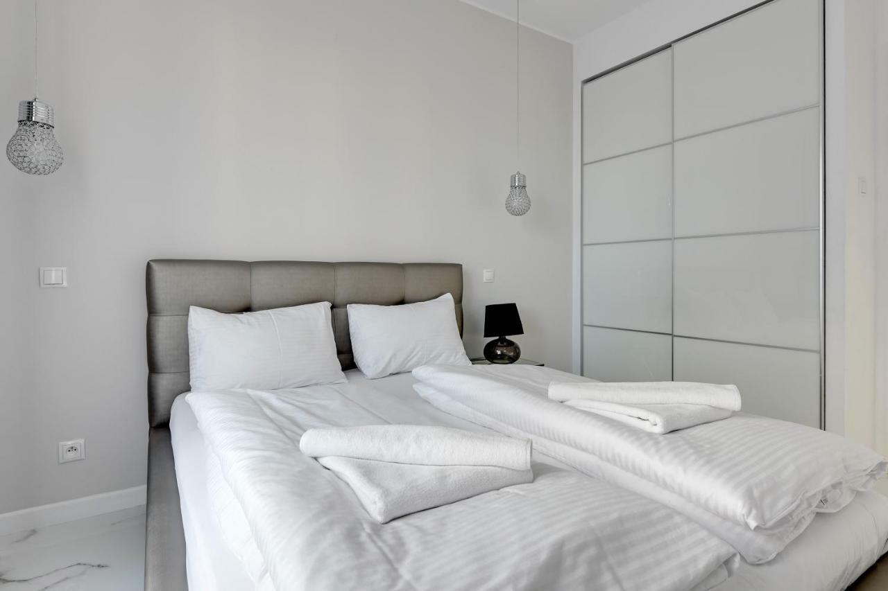 Luxury Long Island Suite Gdansk Exterior photo